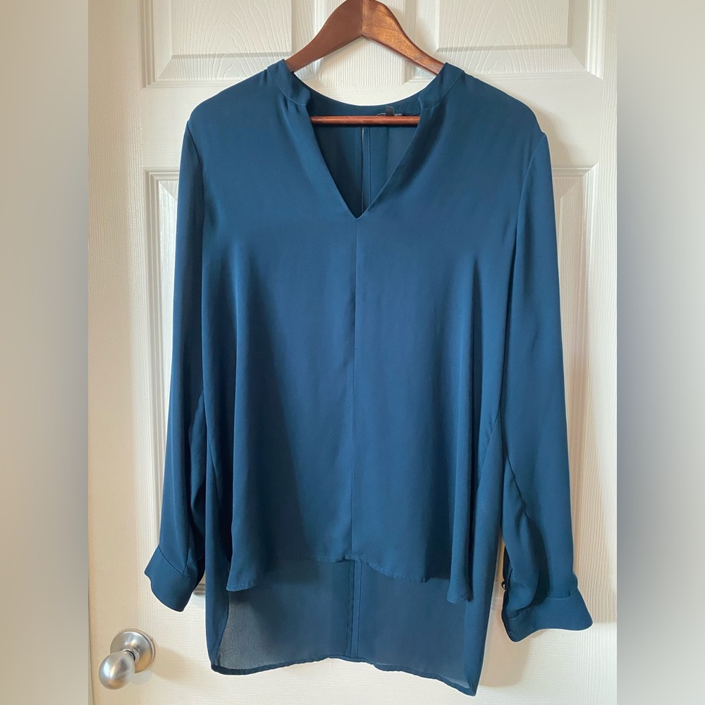 RW&CO. Blue Long Sleeve Relaxed Blouse